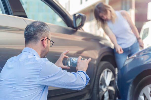 Professional Car Insurance Near Me technician working in Salida del Sol Estates, TX